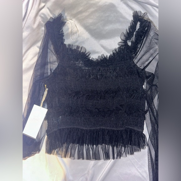 Black ruffled crop top - Picture 2 of 4